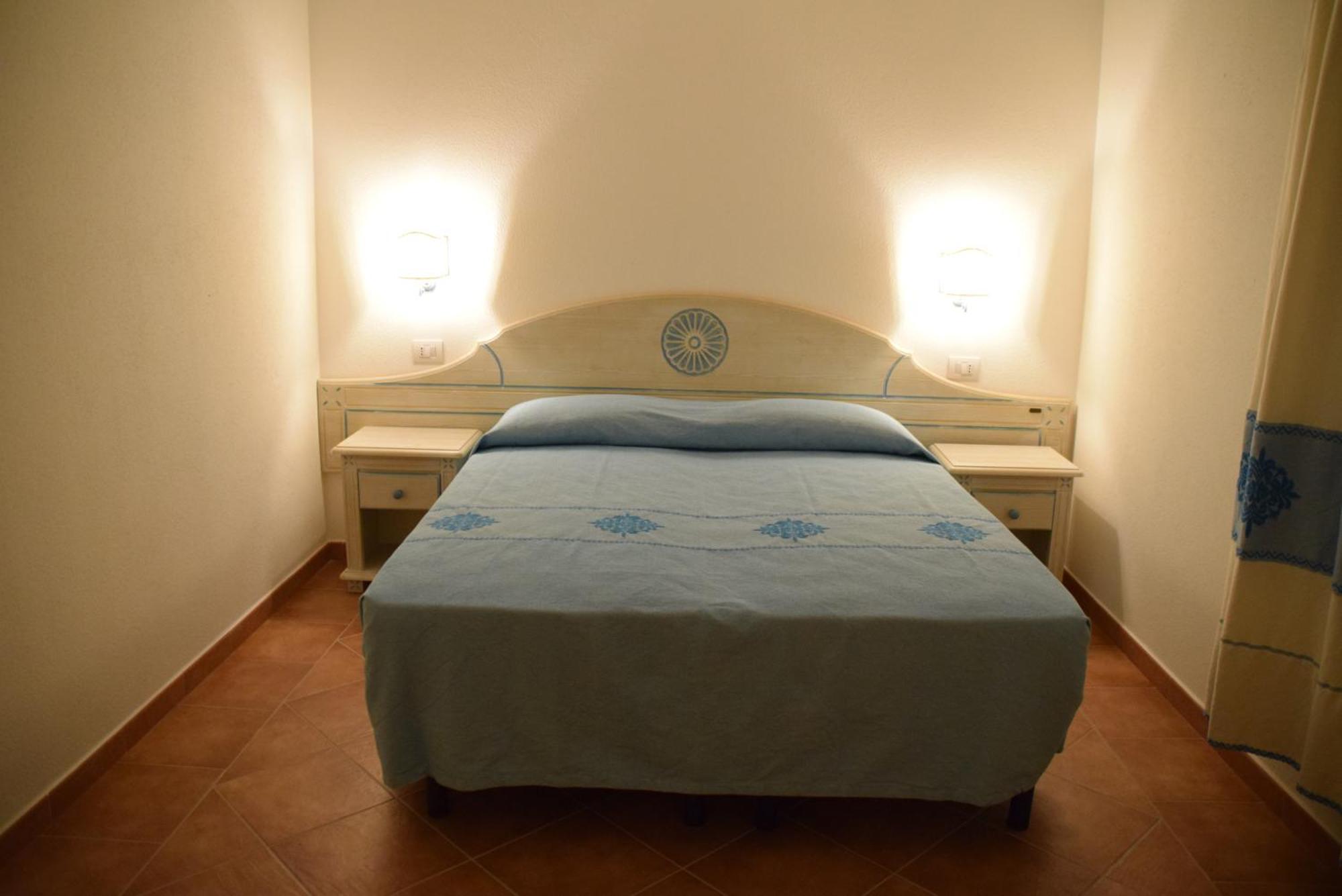 Residence Leonardo Da Vinci Orosei Buitenkant foto