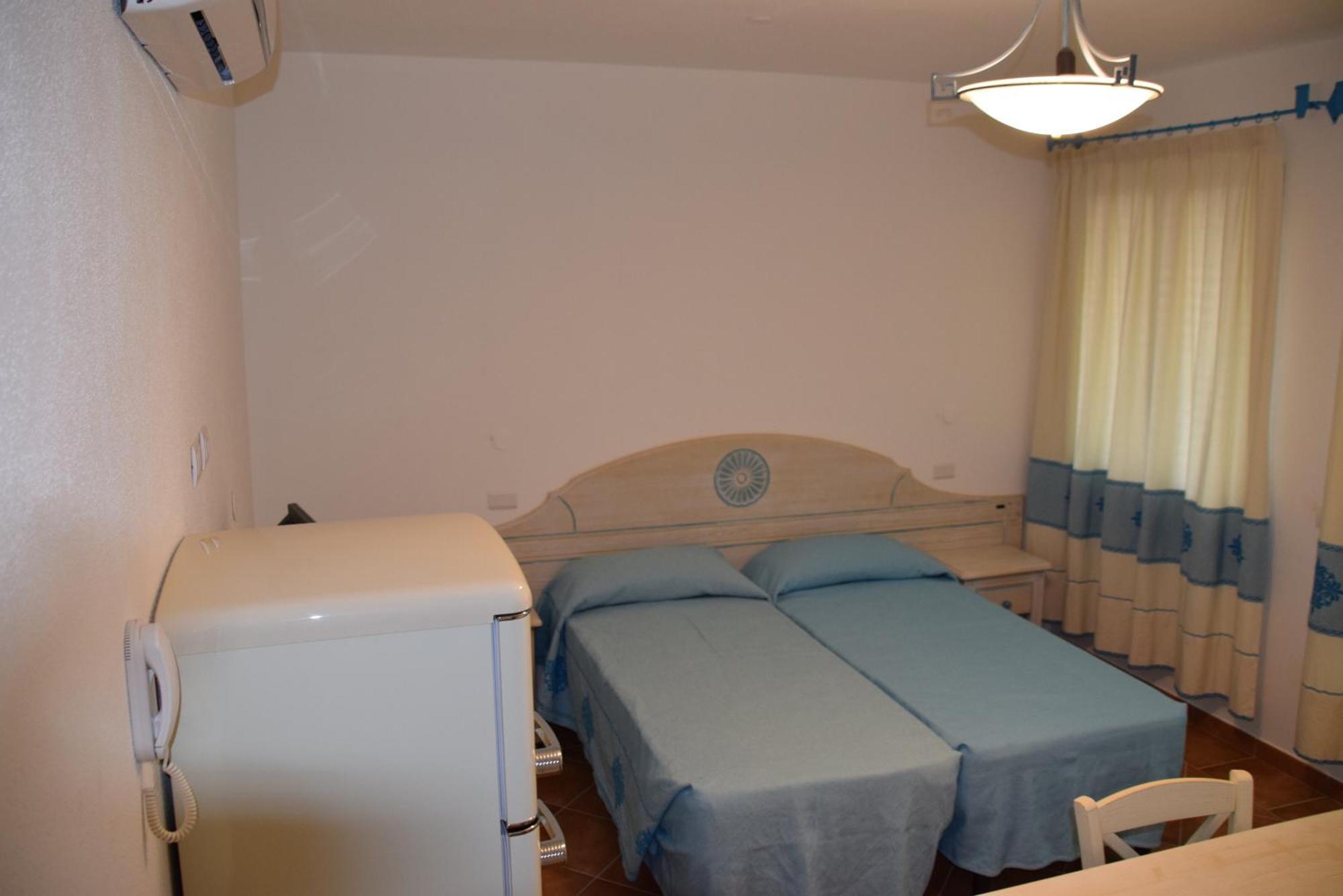 Residence Leonardo Da Vinci Orosei Buitenkant foto